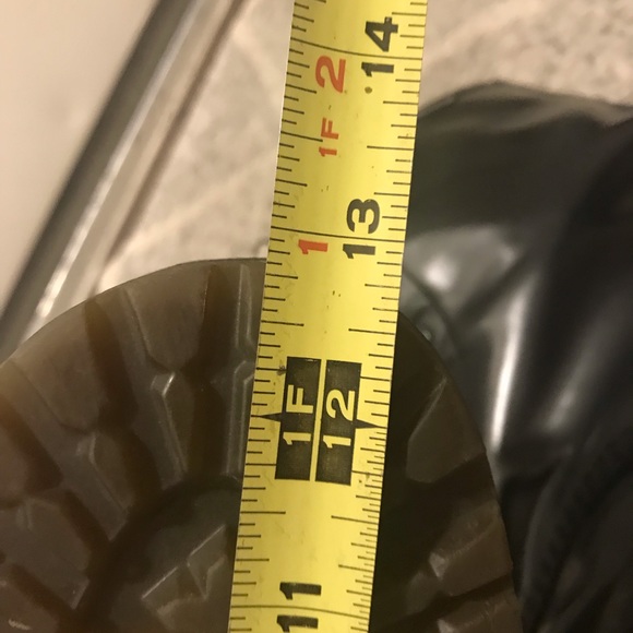 Dr Marten boots - Picture 7 of 9